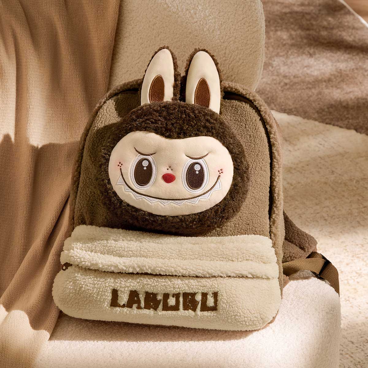 Labubu - Canavarlar Sırt Çantası-1